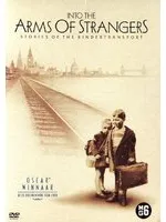 Omslag van INTO THE ARMS OF STRANGERS /S DVD NL