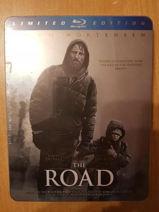 Omslag van Road (The) Limited Metal Edition Blu-ray